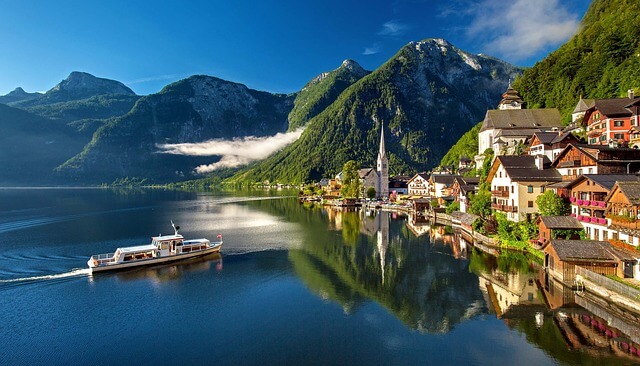 Hallstatt - the most picturesque village in Austria