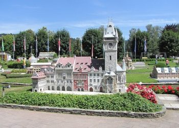 Miniature structure in Minimundus Park
