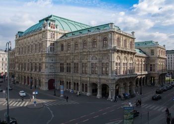 The magnificent Opera building.