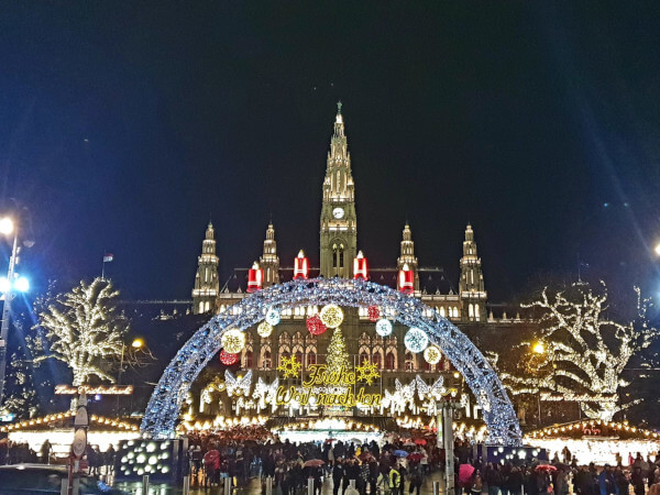 The most central and beautiful Christmas market in Vienna!