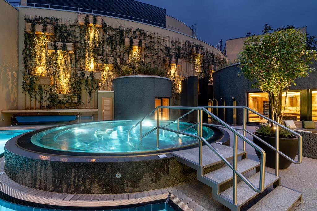 St. Martin's Spa. Image courtesy of Booking.com.