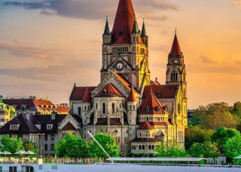 Wonderful views along the Danube