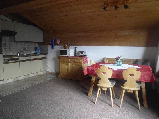 Room in the Klotzhof apartment building