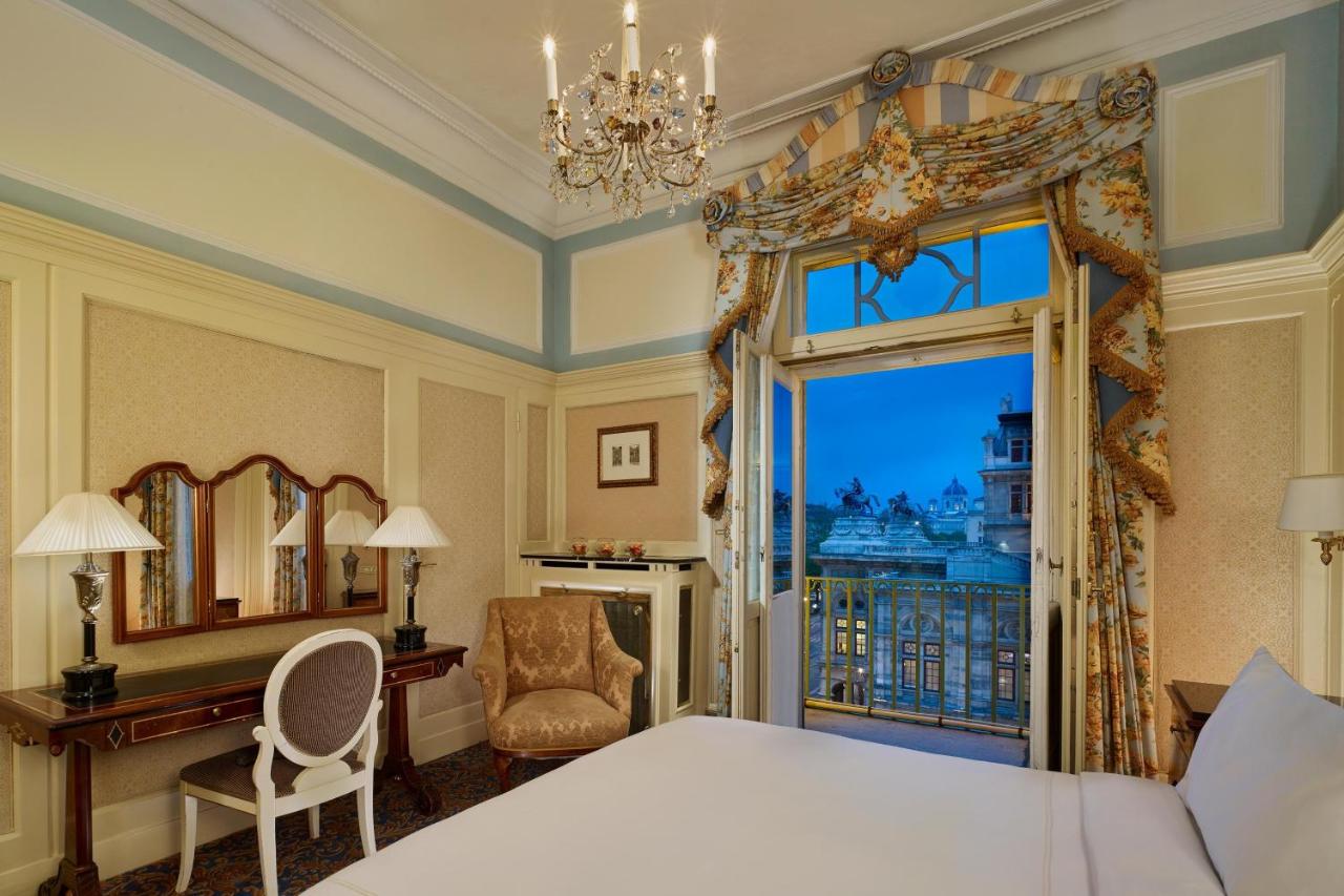 A room at the Bristol Hotel. Courtesy of Booking.com.