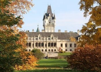 Schloss Grafenegg | A Charming Castle near the Wachau Valley