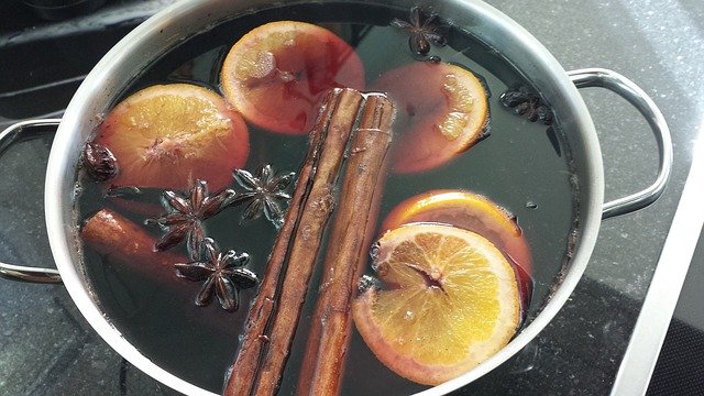 Mulled wine in preparation