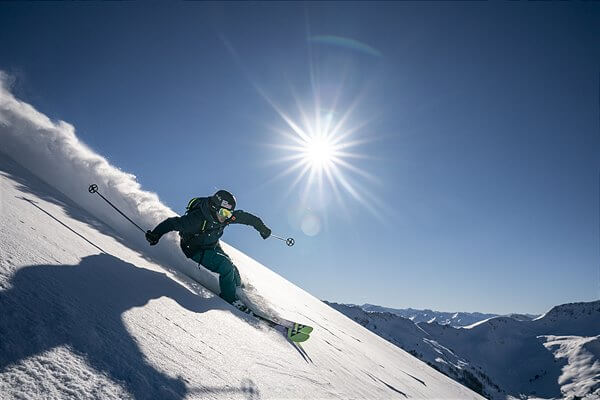 Experiential surfing in Saalbach. Credit: Saalbach-Hinterglemm Tourist Office