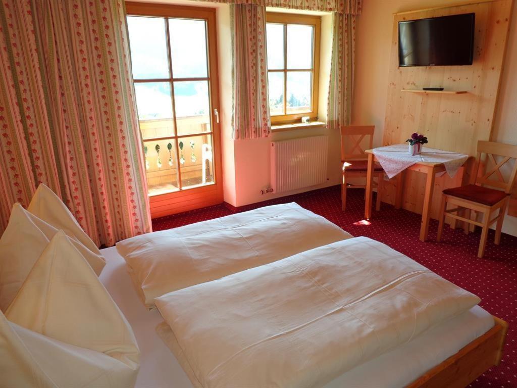 A rustic room at Davidbauer. Courtesy of the Booking website.